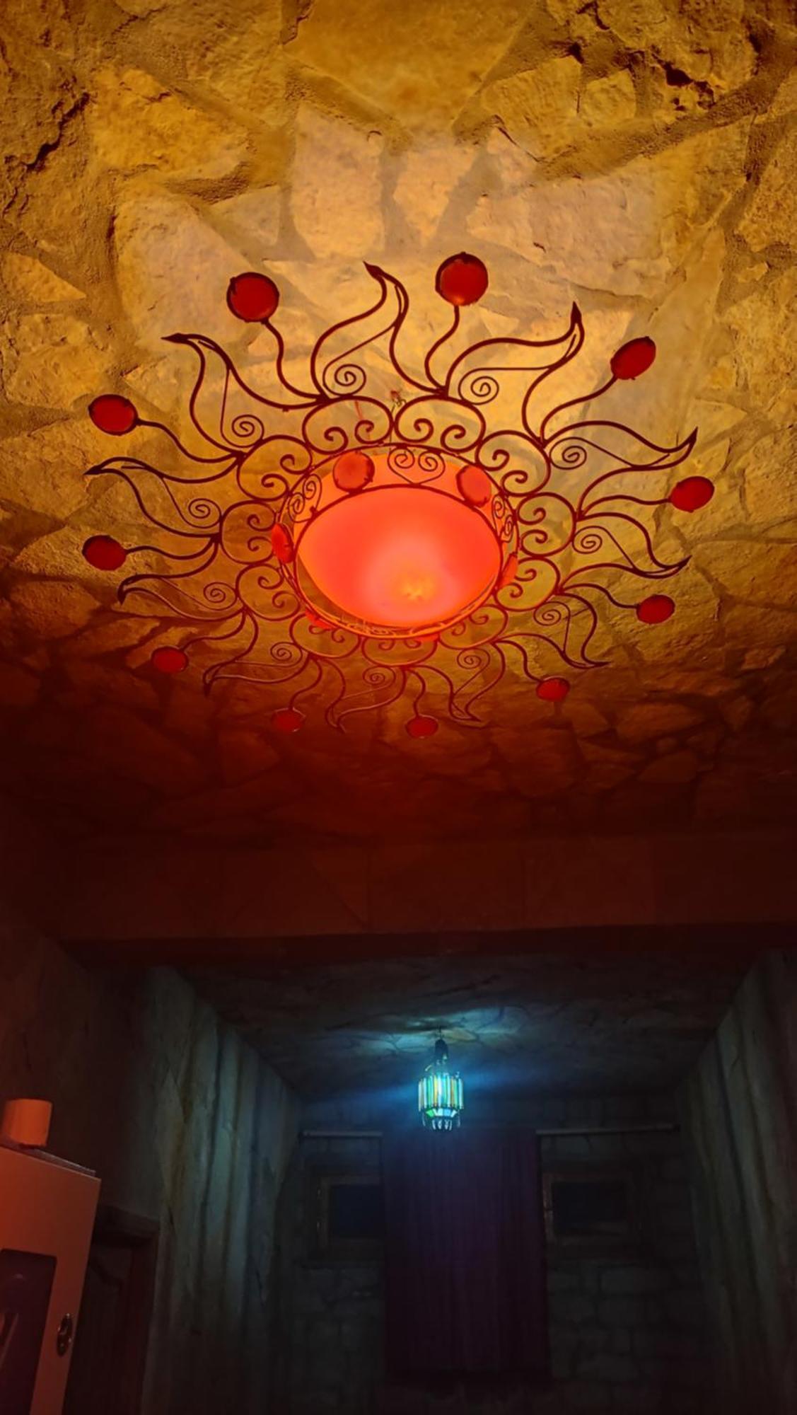 Maison La Lune Des Gorges 티네히르 외부 사진